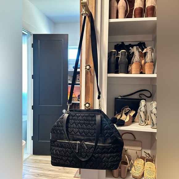 Betsy Johnson Black Heart Quilted Tote Bag - Picture 3 of 11